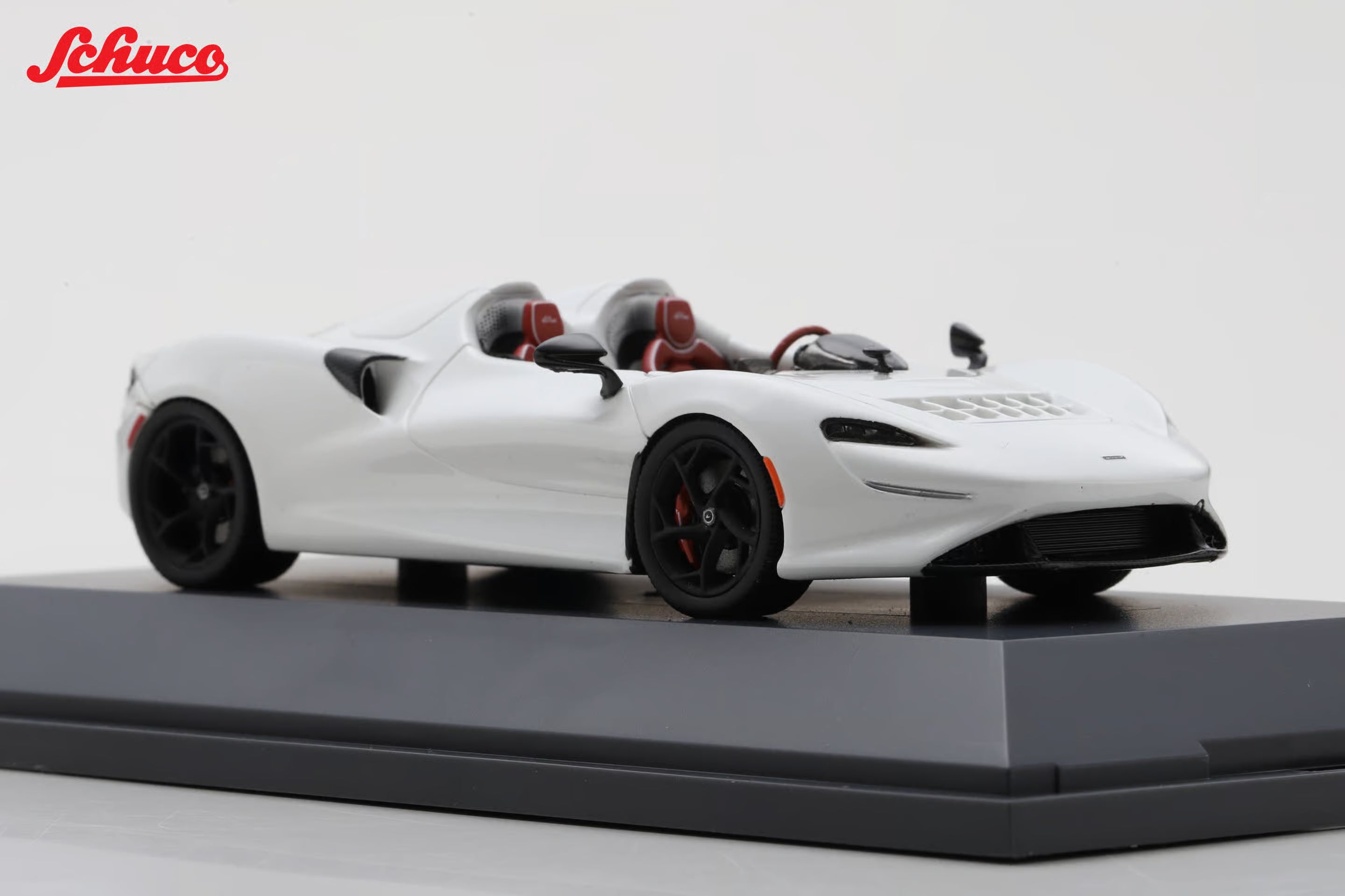 McLaren Elva - White 1:43