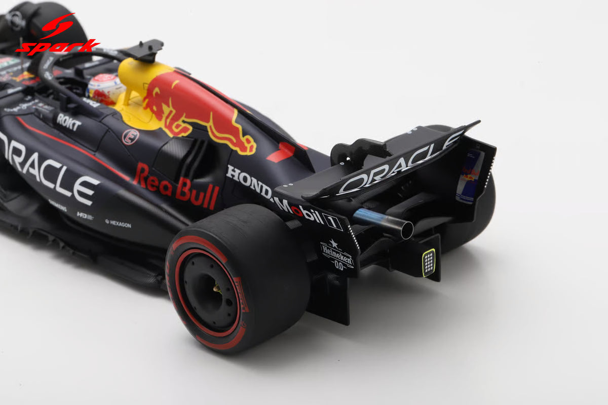 Pre-Order Red Bull Racing RB21 No.1 Oracle Red Bull Racing Winner US GP 2025 Max Verstappen 1:18