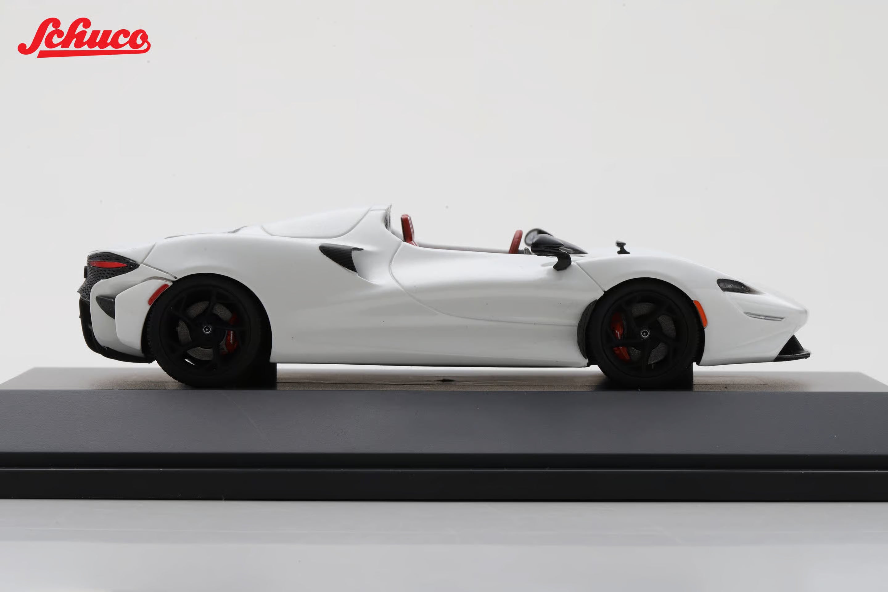 McLaren Elva - White 1:43
