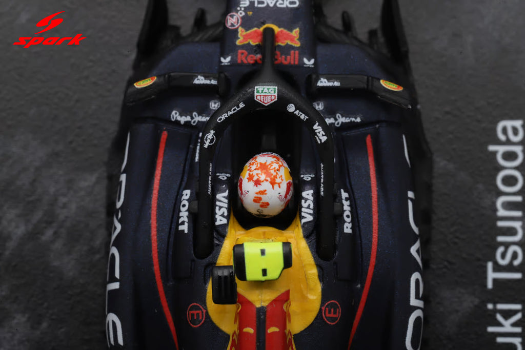 Pre-Order - Oracle Red Bull Racing RB21 No.1 & No.22 Abu Dhabi GP 2025 Max Verstappen & Yuki Tsunoda - Thank You, Yuki 1:64