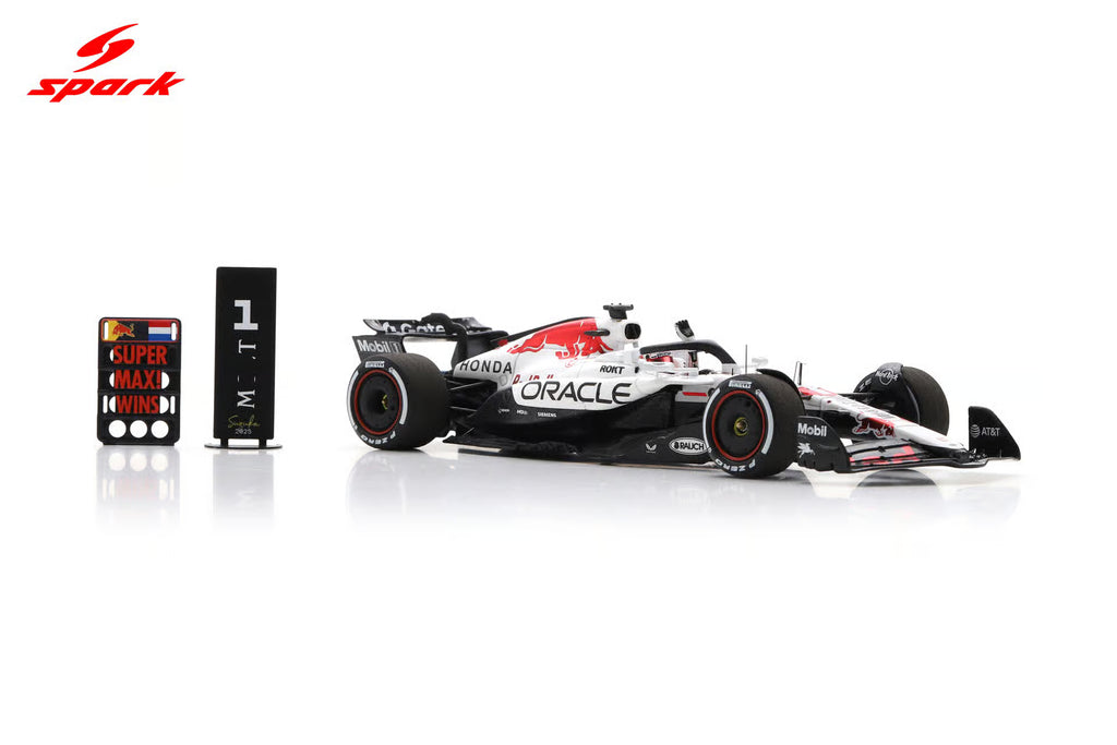 Pre-Order - Red Bull Racing RB21 No.1 – Formula 1 2025 | Max Verstappen 1:43