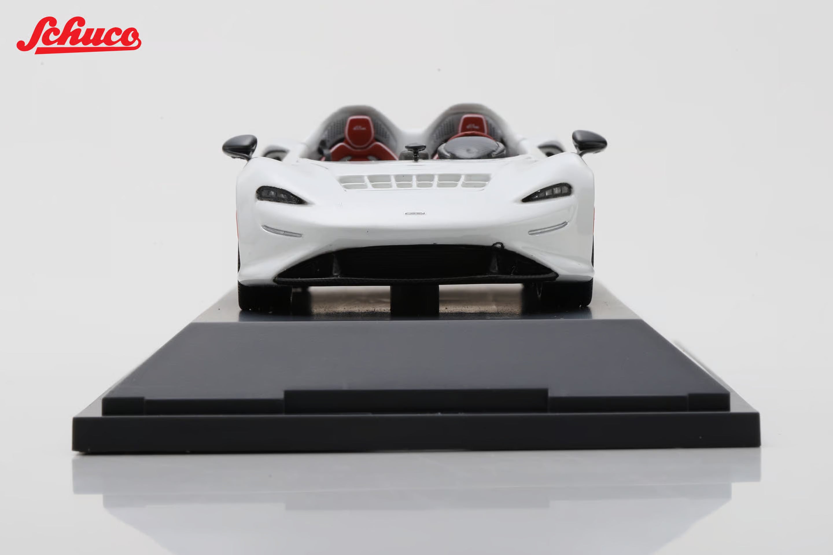 McLaren Elva - White 1:43