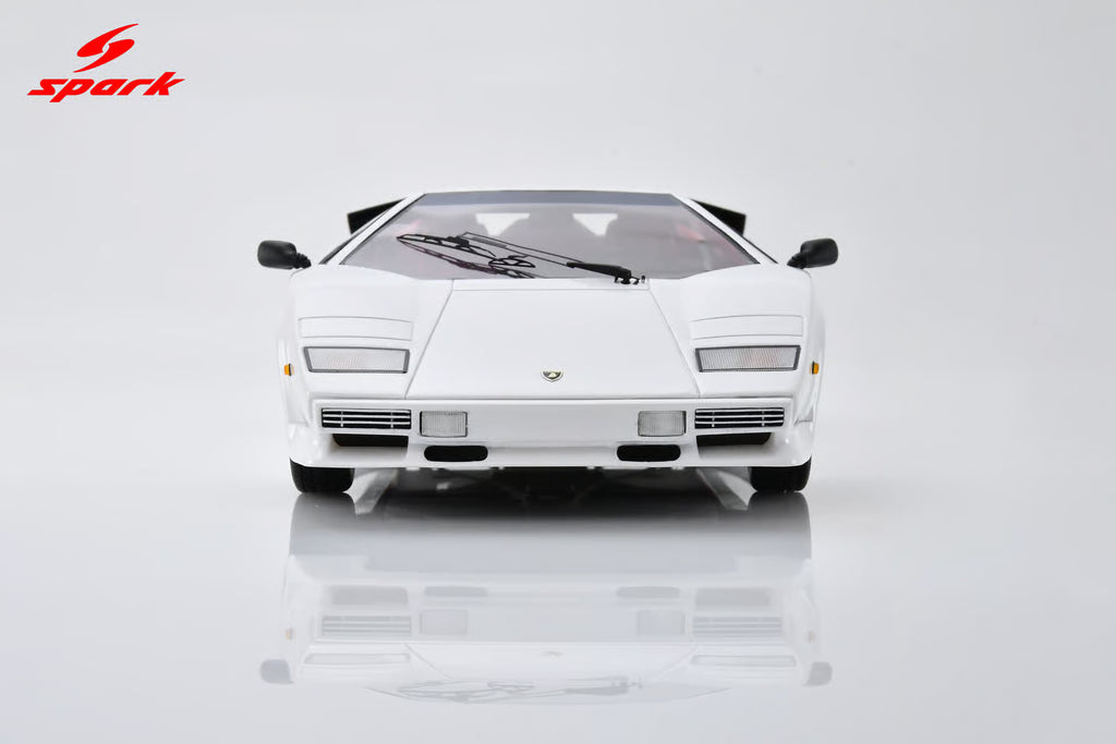 Pre-Order - Lamborghini Countach 5000 QV White 1:18