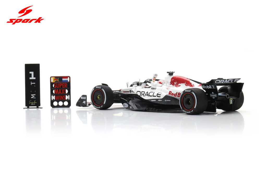 Pre-Order - Red Bull Racing RB21 No.1 – Formula 1 2025 | Max Verstappen 1:43