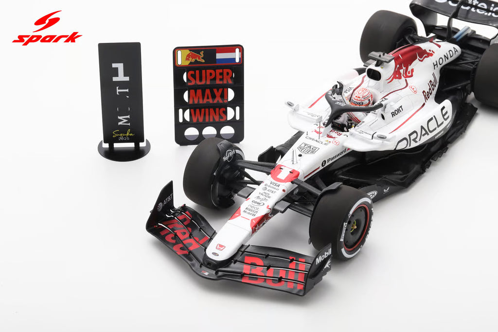Red Bull Racing RB21 No.1 Oracle Red Bull Racing Winner Japanese GP 2025 Max Verstappen 1:18