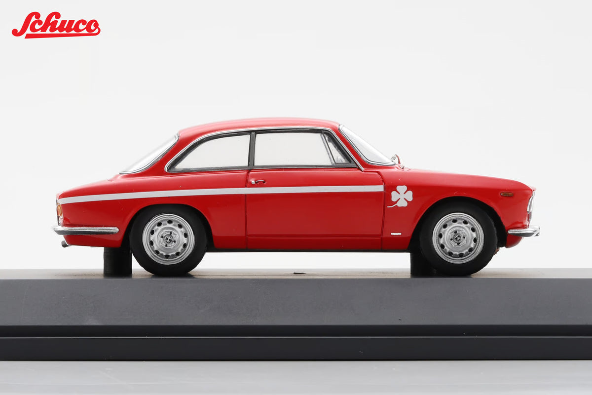 アルファロメオミニチャンプス1600GTA 1965 1/43 Alfa Romeo GTA 1965 アルファロメオミニチャンプス1600GTA 1965 1/43 Alfa Romeo GTA 1965