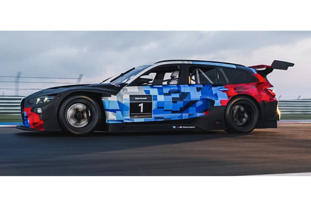 Pre-Order BMW M3 Touring 24H Presentation 1:18