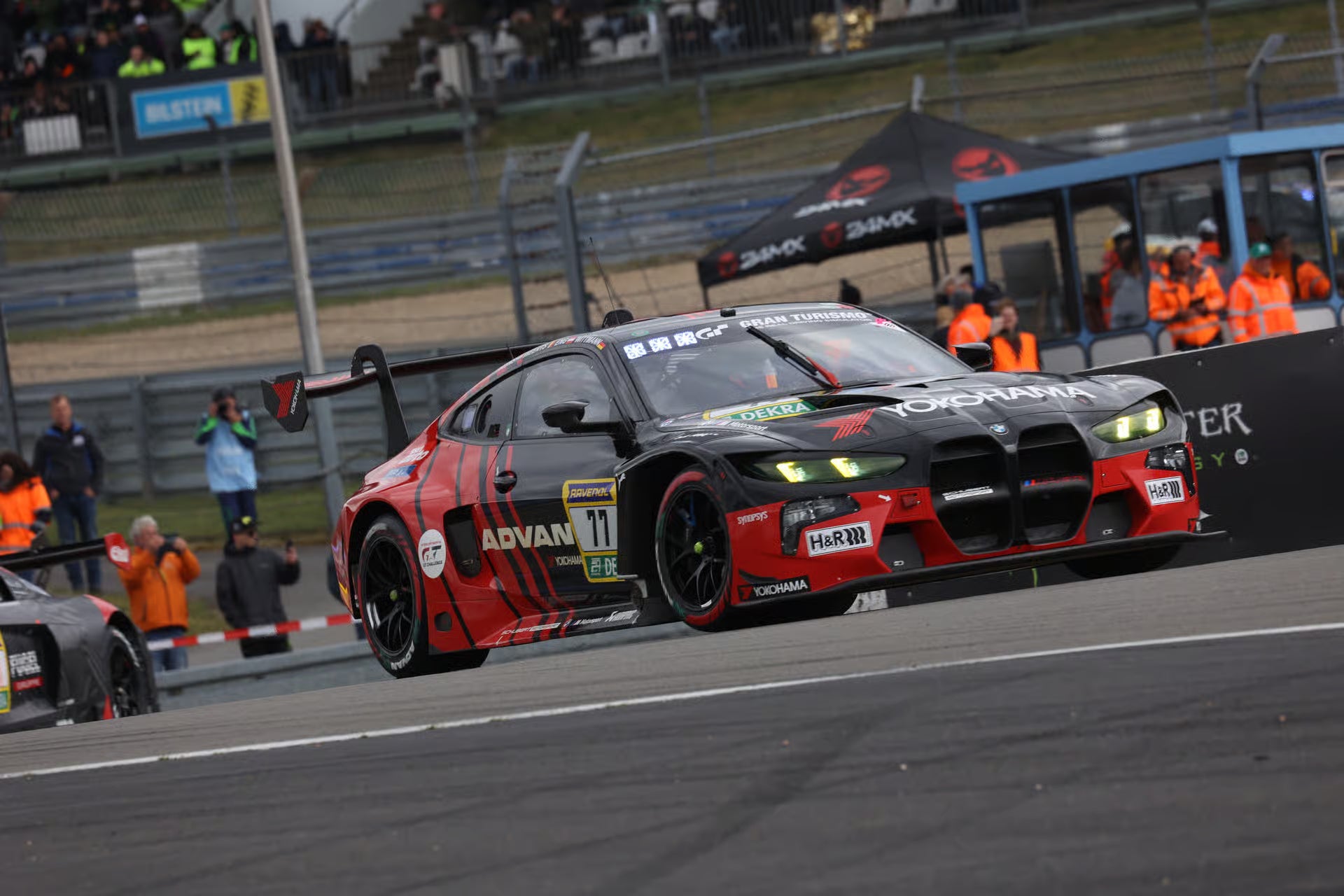 Pre-Order BMW M4 GT3 EVO No.77 Schubert Motorsport 8th 24H Nürburgring 2026 M. Wittmann - P. Eng - C. Weerts - R. Frijns 1:64