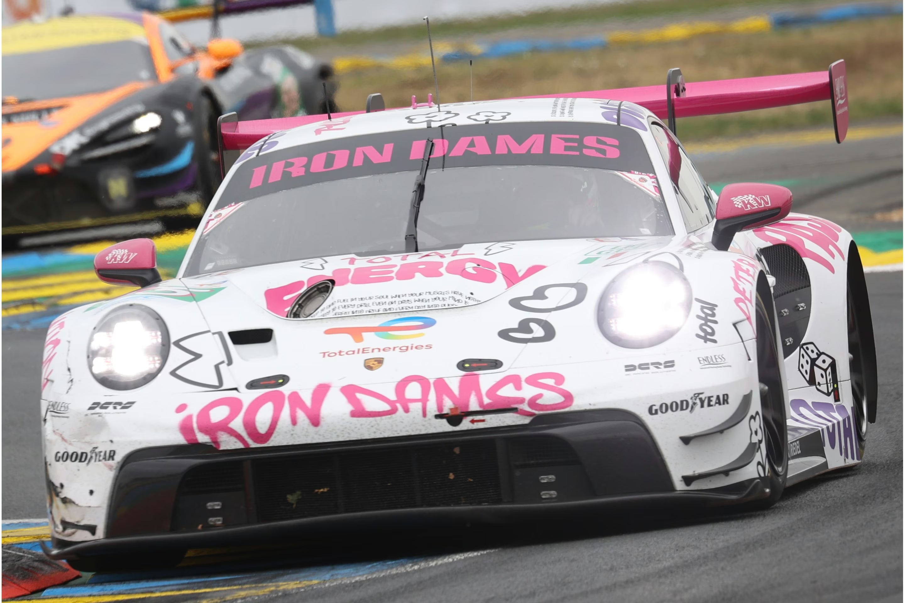 Pre-Order - Porsche 911 GT3 R LMGT3 No.85 IRON DAMES 1:64