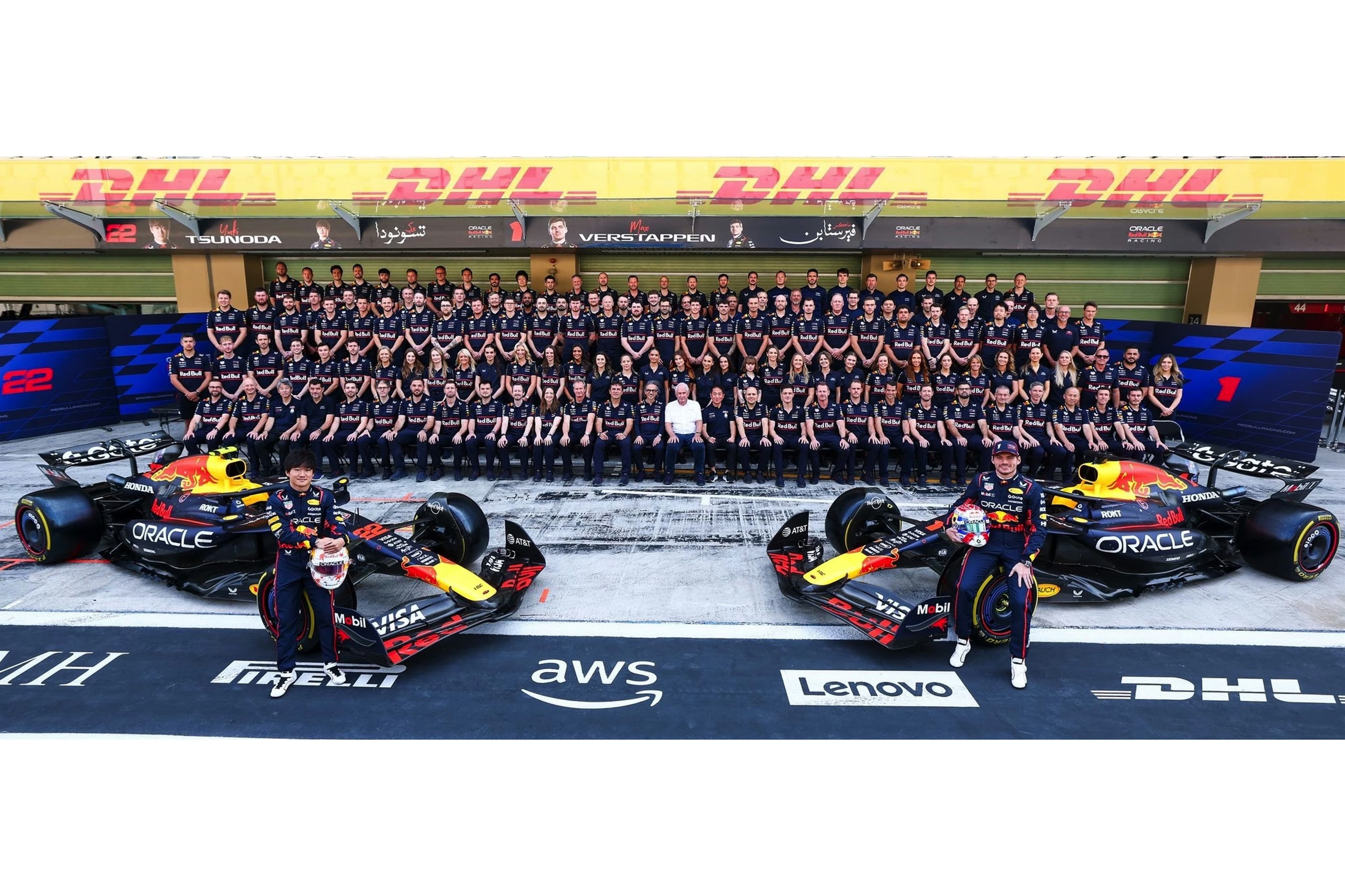Oracle Red Bull Racing RB21 No.1 & No.22 Abu Dhabi GP 2025 Max Verstappen & Yuki Tsunoda - Thank You, Yuki 1:64