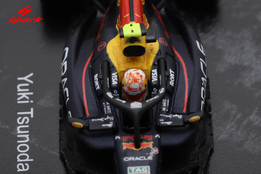 Pre-Order - Oracle Red Bull Racing RB21 No.1 & No.22 Abu Dhabi GP 2025 Max Verstappen & Yuki Tsunoda - Thank You, Yuki 1:64