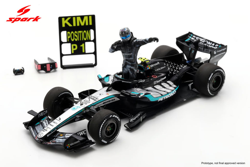 Pre-Order Mercedes-AMG PETRONAS F1 Team W17 No.12 Winner Japanese GP 2026 Kimi Antonelli (With figurine) 1:18