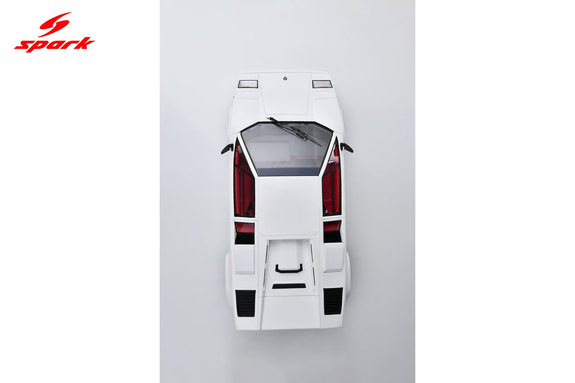 Pre-Order - Lamborghini Countach 5000 QV White 1:18