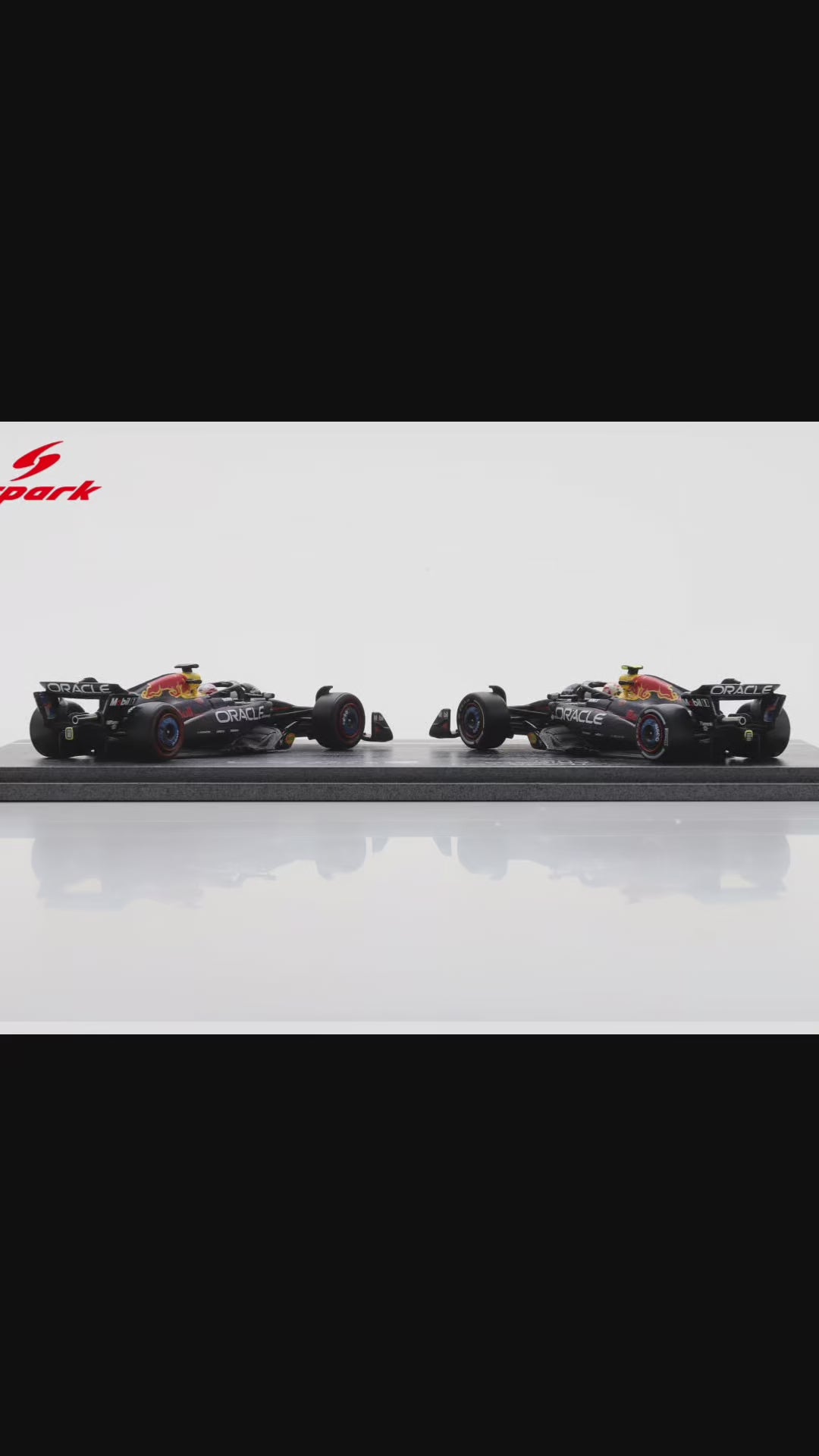 Pre-Order - Oracle Red Bull Racing RB21 No.1 & No.22 Abu Dhabi GP 2025 Max Verstappen & Yuki Tsunoda - Thank You, Yuki 1:64